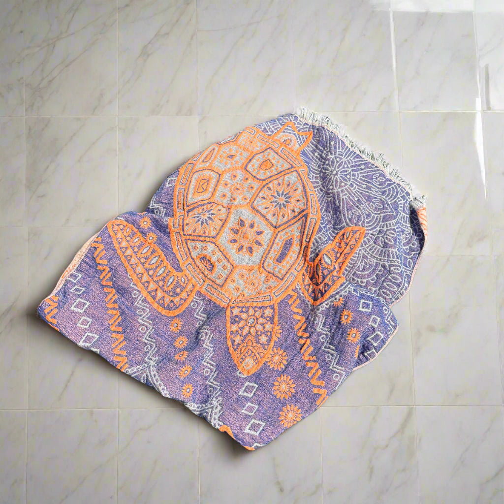 Turtle pattered towel reversible in blue