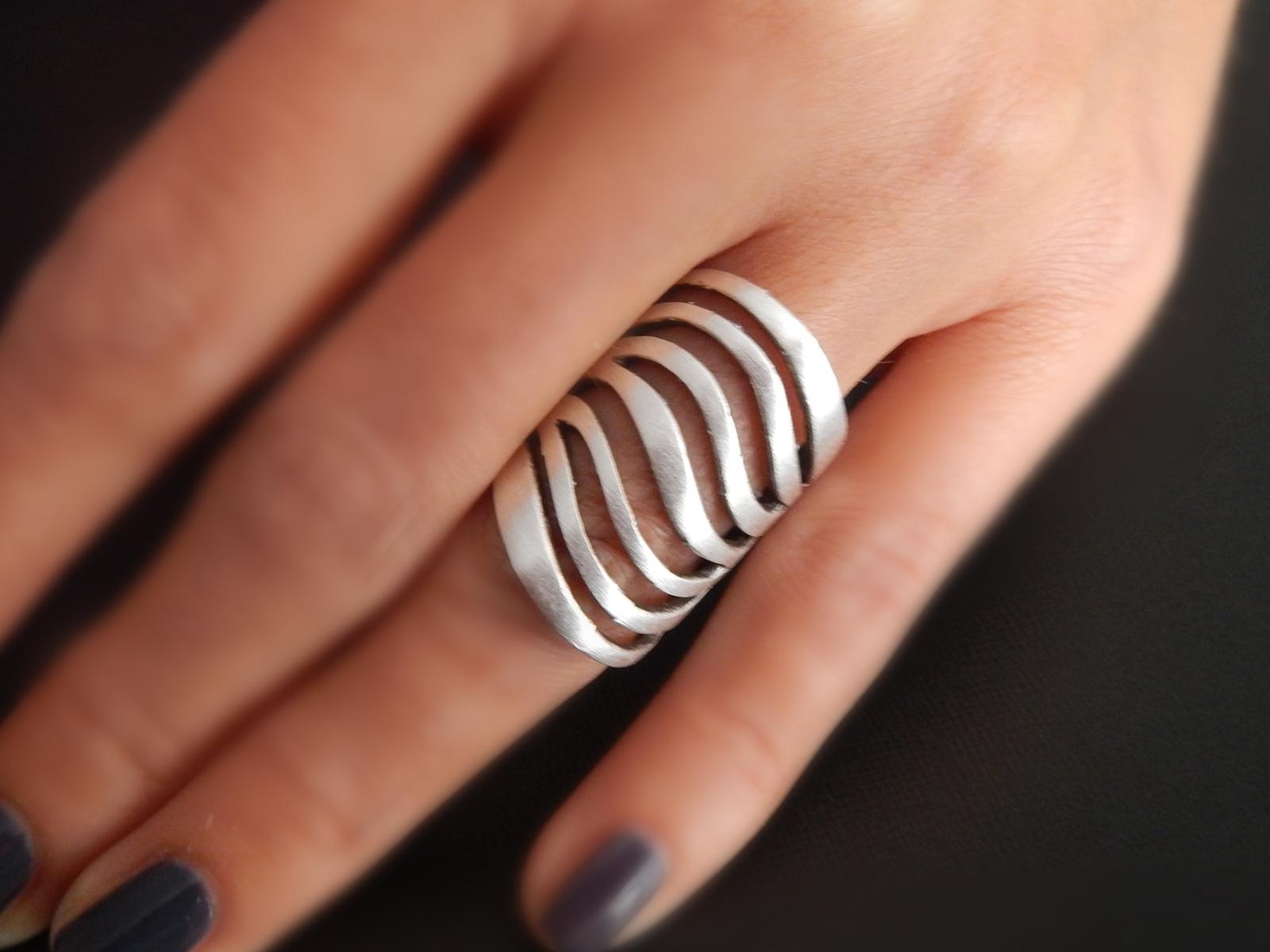 waves-ring